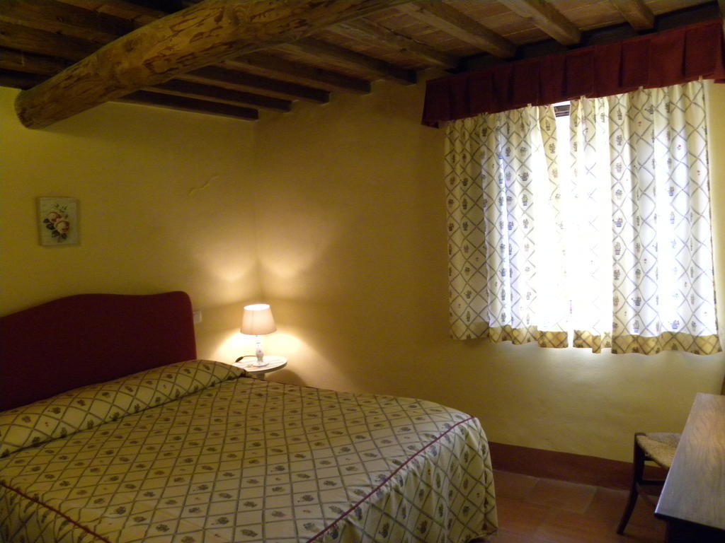 סן ג'ימיניאנו Torraccia Di Chiusi Agriturismo Relais חדר תמונה