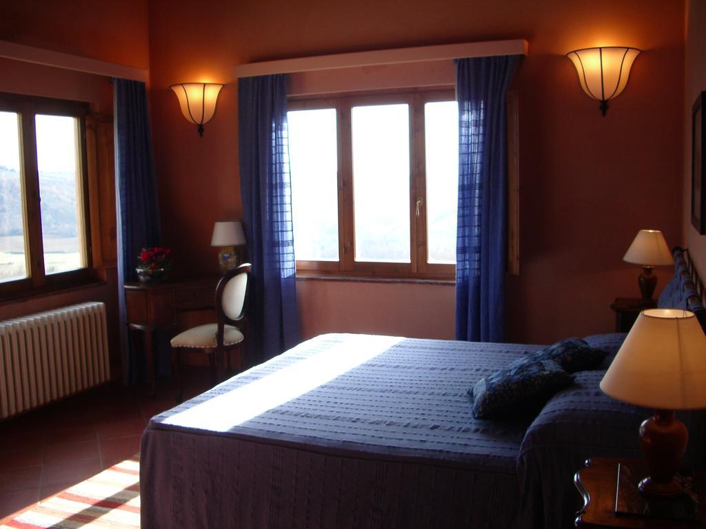 סן ג'ימיניאנו Torraccia Di Chiusi Agriturismo Relais חדר תמונה